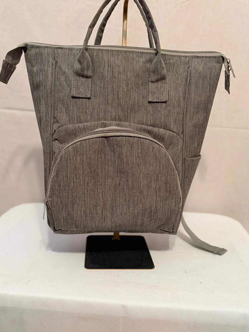 Wonderbag Diaper Bag Travel Backpack with insulated bottle pockets.